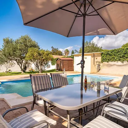 4 Bedroom Cozy In Chiclana De La Fronter *